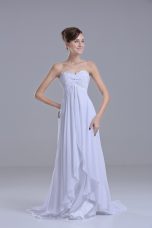 Chiffon Sweetheart Sleeveless Sweep Train Lace Up Lace Wedding Gowns in White