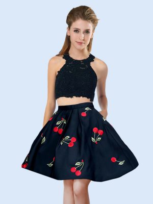 Halter Top Sleeveless Dama Dress for Quinceanera Mini Length Pattern Black Satin