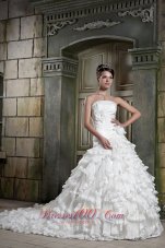 Exquisite A-line Strapless Chapel Train Organza and Taffeta Hand Made Flowers Wedding Dress - Top Selling