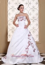 Red Embroidery On Satin A-line Modest Wedding Dress For 2013