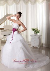 Organza Court Train Beautiful A-line Weding Dress With Hand Made Flowers Belt and Beaded Bust Sweetheart