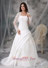 Elegant A-line Strapless Wedding Dress Organza Appliques Court Train