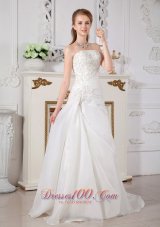 Popular A-line Strapless Wedding Dress Court Train Organza Lace