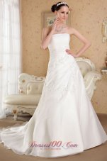Beautiful A-line / Princess Strapless Court Train Organza Beading Wedding Dress
