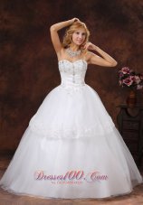 Beading and Embroidery Decorate Sweetheart Neckline Tulle Floor-length Ball Gown 2013 Wedding Dress