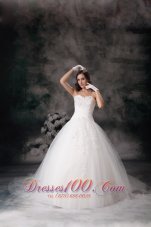 Custom Made Sweetheart Ball Gown Wedding Dress Tulle Appliques Court Train