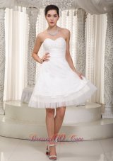 Lovely A-line Sweetheart Mini-length Taffeta Appliques Wedding Dress