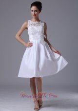 Taffeta A-Line Scoop Knee-length Beach / Destination Wedding Dress With Bowknot