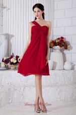 2013 Wine Red Empire One Shoulder Bridesmaid Dress Mini-length Chiffon Ruch