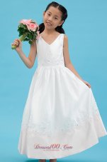 White A-line V-neck Flower Girl Dress Ankle-length Satin Appliques