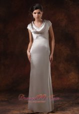 2013 Satin Silver V-neck Mother Of The Bride Dress With Short Sleeves