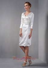 Gorgeous Ivory Column Mother Of The Bride Dress V-neck Ruch and Hand Made Flowers Knee-length Taffeta