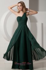 Best Dark Green A-line One Shoulder Bridesmaid Dress Chiffon Ruch Floor-length