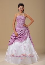 Clearence Embroidery Ruched and Hand Made Flowers For Dama Dresses for Quinceanera In Frankfort Custom Made