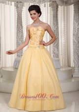 Designer Yellow A-line Strapless Floor-length Tulle and Taffeta Beading and Bow Prom / Evening Dress