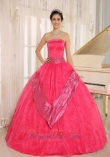 Discount Coral Red Beaded Decorate 2013 Quinceanera Gowns With Strapless In Buenos Aires