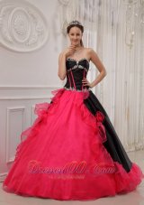 Beautiful Red and Black Quinceanera Dress Sweetheart Satin and Organza Appliques Ball Gown Fashion