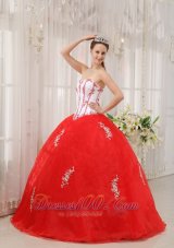 Cheap Classical White and Red Quinceanera Dress Sweetheart Taffeta and Organza Appliques Ball Gown