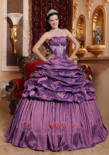 Puffy Brand New Lavender Quinceanera Dress Strapless Taffeta Appliques Ball Gown