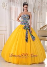 2013 Pretty Golden Yellow Quinceanera Dress Strapless Tulle and Printing Sequins Ball Gown