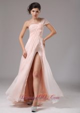 2013 Light Pink One Shoulder and Hande Made Flowers For 2013 Evening Dress Custom Made