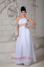 2013 Cute White Empire Prom Dress One Shoulder Ruch Brush Train Chiffon