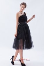 Black A-line / Princess One Shoulder Tea-length Tulle Bridesmaid Dress