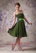 Olive Green Chiffon Strapless Short Cheap Bridesmaid Dress with Sash