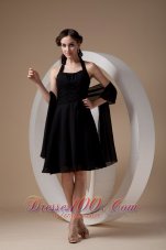Popular Black Cocktail Dress Column / Sheath Halter Chiffon Ruch Knee-length  Dama Dresses