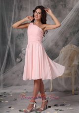 Custom Baby Pink Empire Homecoming Dress One Shoulder Knee-length Chiffon  Dama Dresses
