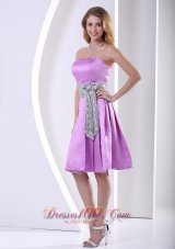 Lavender A-line Knee-length Prom / Homecoming Dress With Sequins Decorated Sash  Dama Dresses