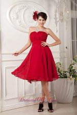 Red A-line / Princess Sweetheart Knee-length Chiffon Ruch Bridesmaid Dress  Dama Dresses