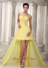 2013 Yellow A-Line / Princess One Shoulder High-low Chiffon Beading Prom Dress