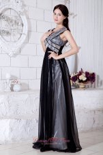 Celebrity Black Empire V-neck Brush Train Chiffon Sequins Prom / Evening Dress