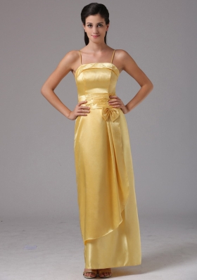 2013 Yellow Column Spagetti Straps Middletown Connecticut Bridesmaid Dress With Bow