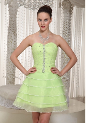 Lace-up Yellow Green Beaded Decorate Homecoming Dress With Sweetheart