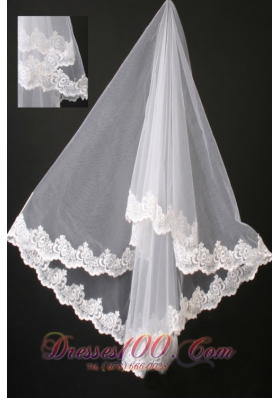 Graceful Lace Organza Bridal Veils