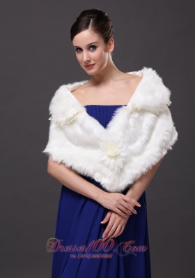 Hand Made Flowers V-Neck Stylish Wraps / Shawls