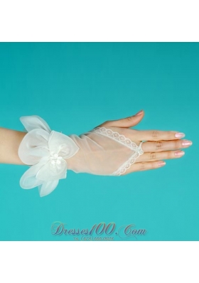 Tulle Fingerless Wrist Length Bridal Gloves With Hand Made Flower