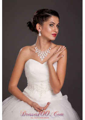 Luxurious Rhinestone Imitation Pearl Ladies' Jewelry Set Including Necklace And Earrings