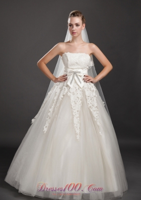 Lace Appliques Tulle Graceful Wedding Veils