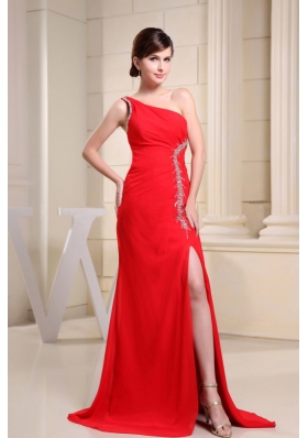 Red High Slit and One Shoulder For Prom Dress With Beading