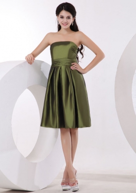 Olive Green Bridesmaid Dress With Strapless and Knee-length