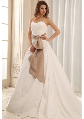 Best A-line Sweetheart Wedding Dress With Sash and Ruched Bodice Taffeta For Wedding Party