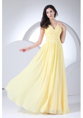 Ruching Decorate Bodice Light Yellow Chiffon V-neck 2013 Prom Dress Floor-length