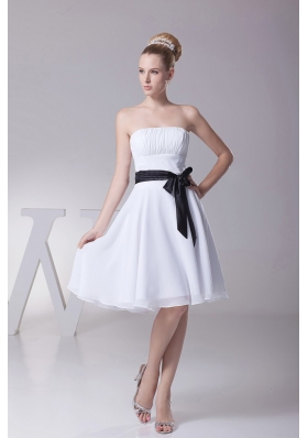 Black Sashes/Ribbons Strapless Chiffon White A-Line Knee-length Bridesmaid Dress