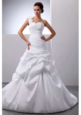 Beautiful Wedding Dress With One Shoulder A-line Pick-ups Court Train For Custom Made