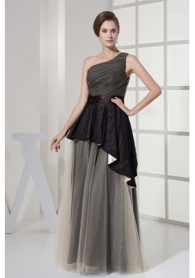 One Shoulder and Ruched Bodice For Prom Dress With Floor-length