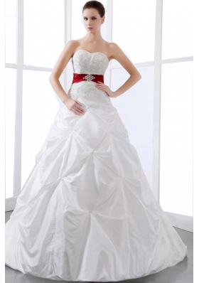 2013 Elegant Wedding Dress With Sweetheart Appliques and Pick-ups Chapel Train