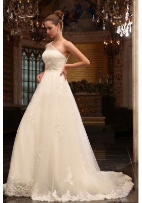A-Line One Shoulder Chapel Train Appliques Tulle Wedding Dress with Side Zipper